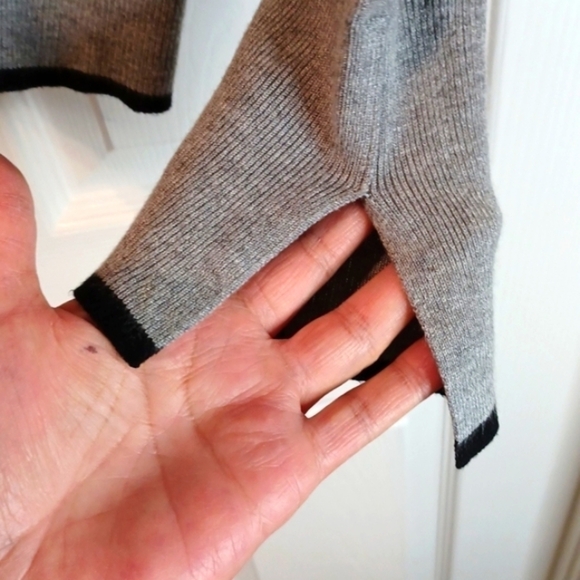 Philosphy Sweater - Picture 5 of 9